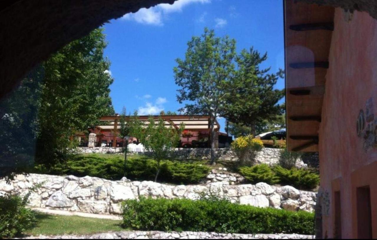 Il Querceto Delle Marine Otel LʼAquila Dış mekan fotoğraf